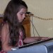 Мойта малка дъщеря вече свири на пиано!
